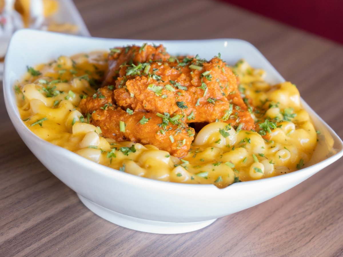 Buffalo Chicken Mac and Cheese