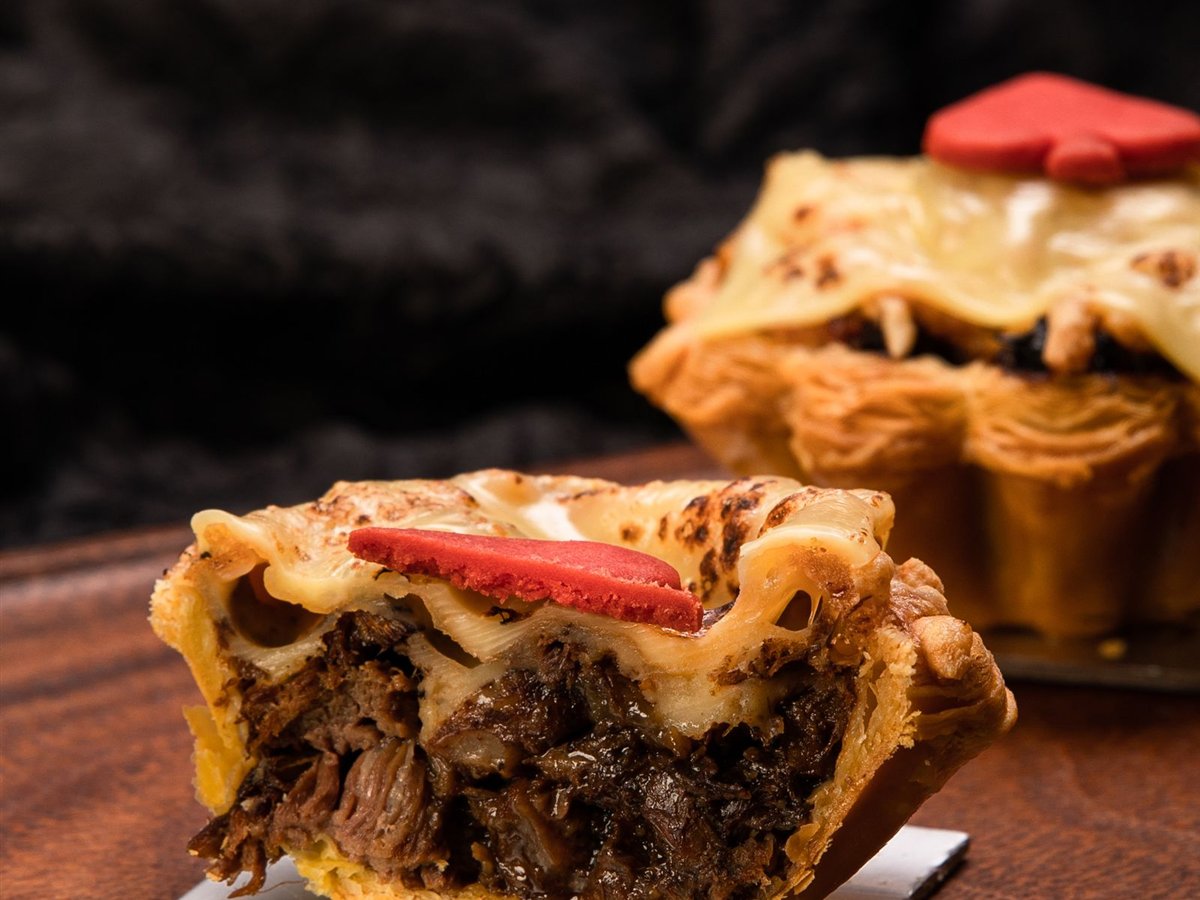 Classic Beef Pot Pie with Flaky Crust