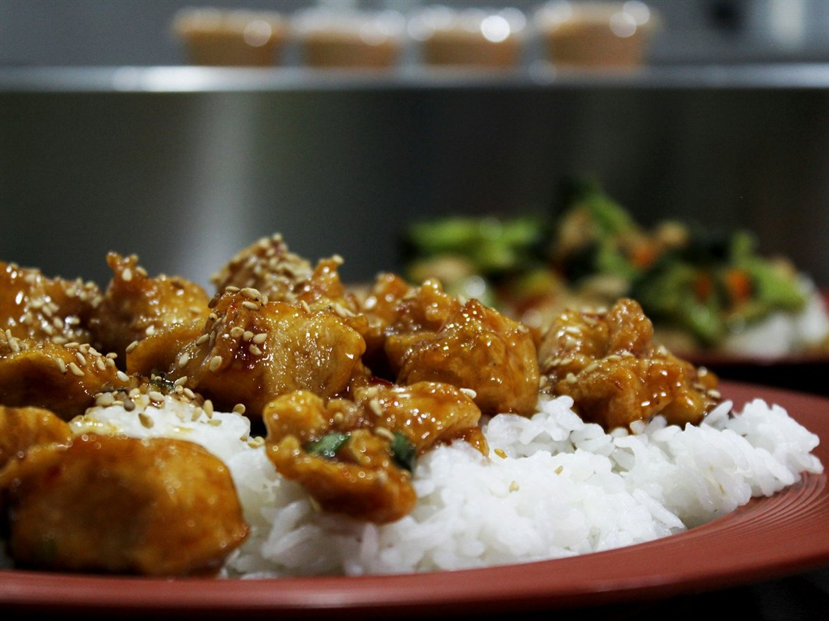 General Tso's Chicken with Rice and Broccoli