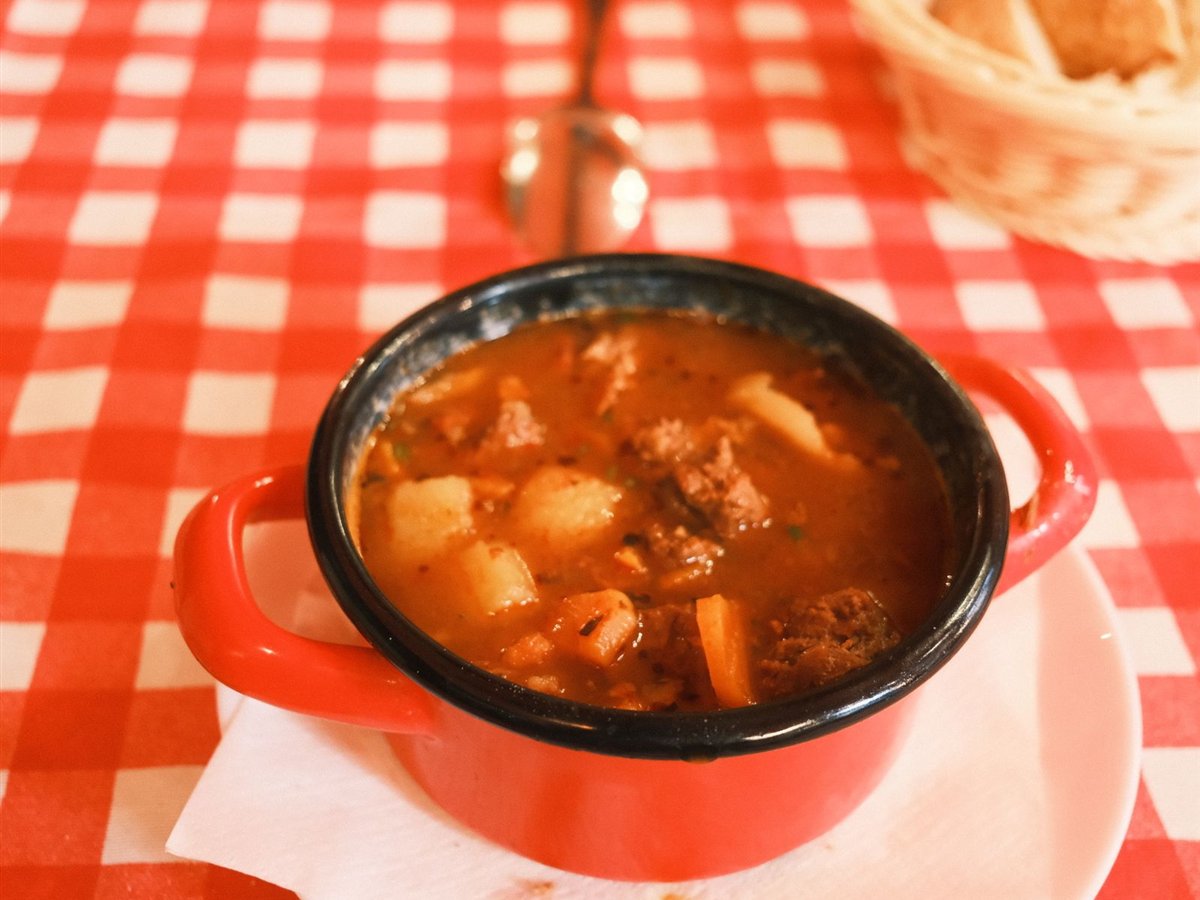 One-Pot Beef & Barley Vegetable Soup