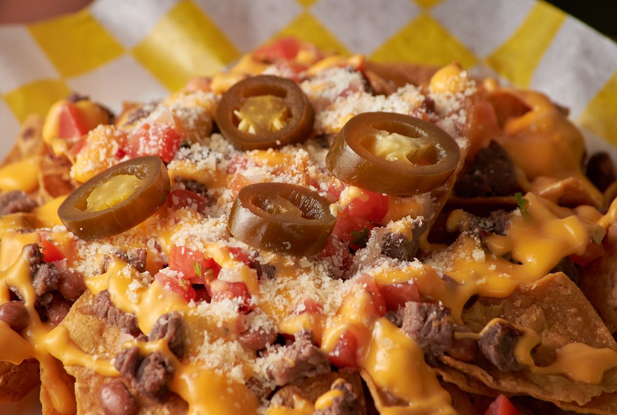 Sheet Pan Ground Beef Nachos
